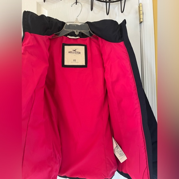 Hollister Jacket Size XXS- XS.Shoulder 27. Pit to Pit 33. Arm 24.Length 23.5 - Picture 3 of 4
